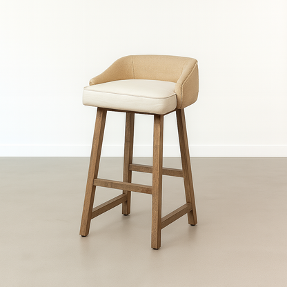 Port Louis Pose Chair
