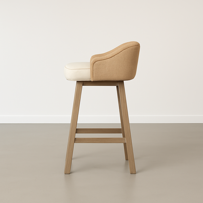 Port Louis Pose Chair