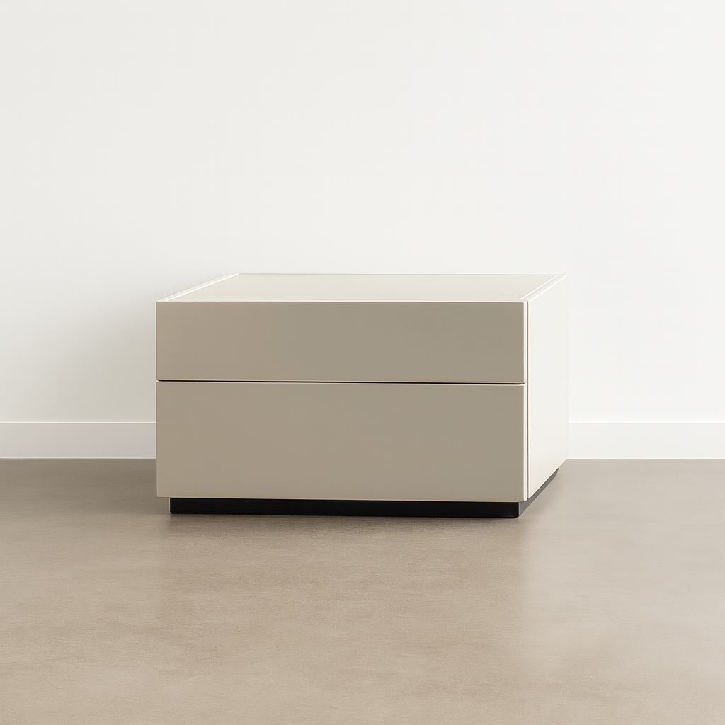 Chic Nest Accent Pedestal